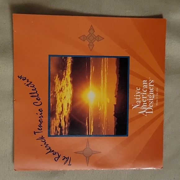 925 Sterling Silver Native American Handcrafted Earrings - Picture 4 of 5